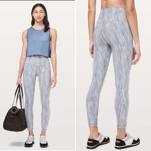 Lululemon WU High-Rise Luon 25"